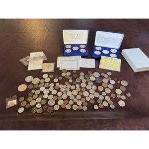 Large coin collection Lot Morgan Silver Dollars - Gold Plated - World Coins